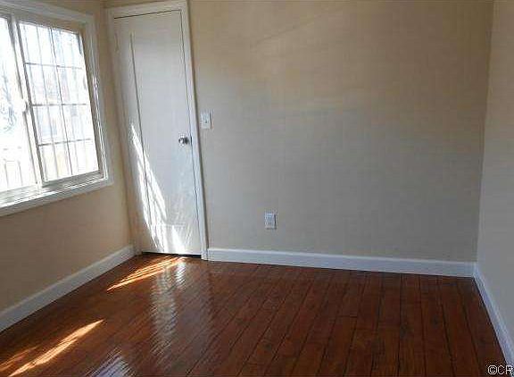 3rd image of 1415 W 94th Pl