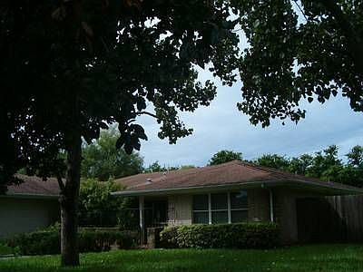 1st image of 63 Creekbend Dr