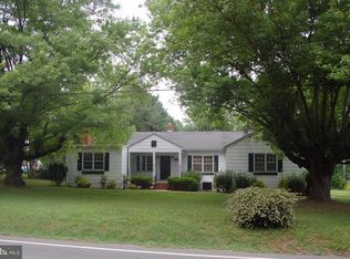 9085 Dahlgren Rd, King George, VA 22485