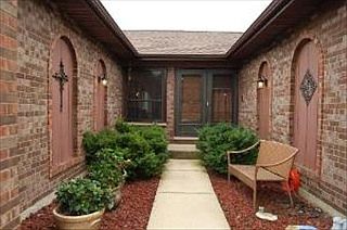 2nd image of 919 Cherry Dr