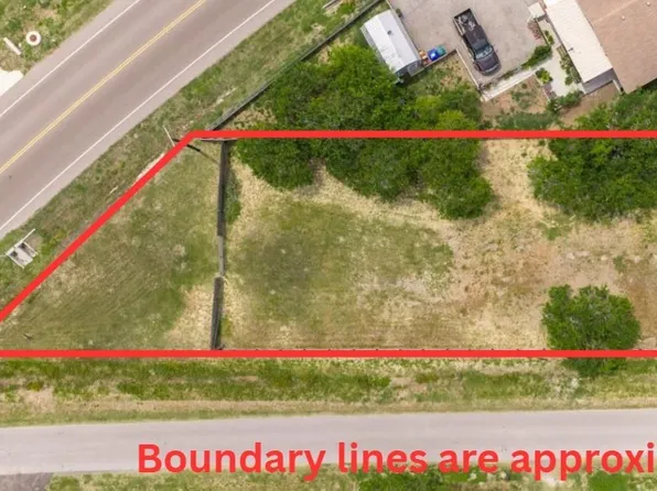 4122 & 4126 Summit Dr, Corpus Christi, TX 78418