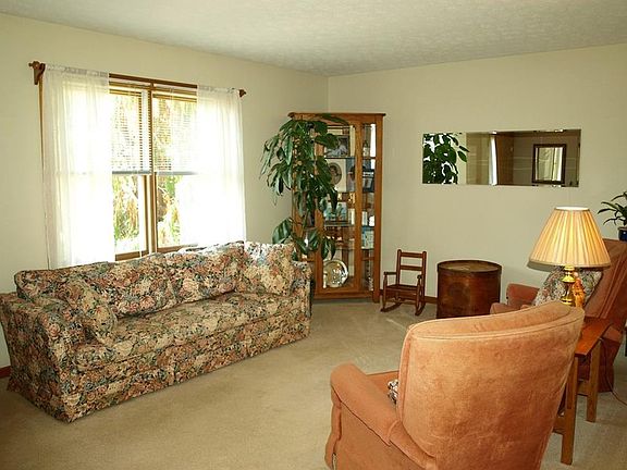3rd image of 1297 Homesite Dr