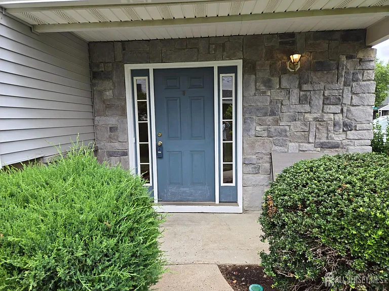 6 Chimney Ct — Photo 3