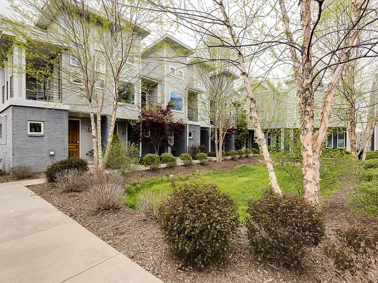 1240 2nd Ave S #3 — Photo 48