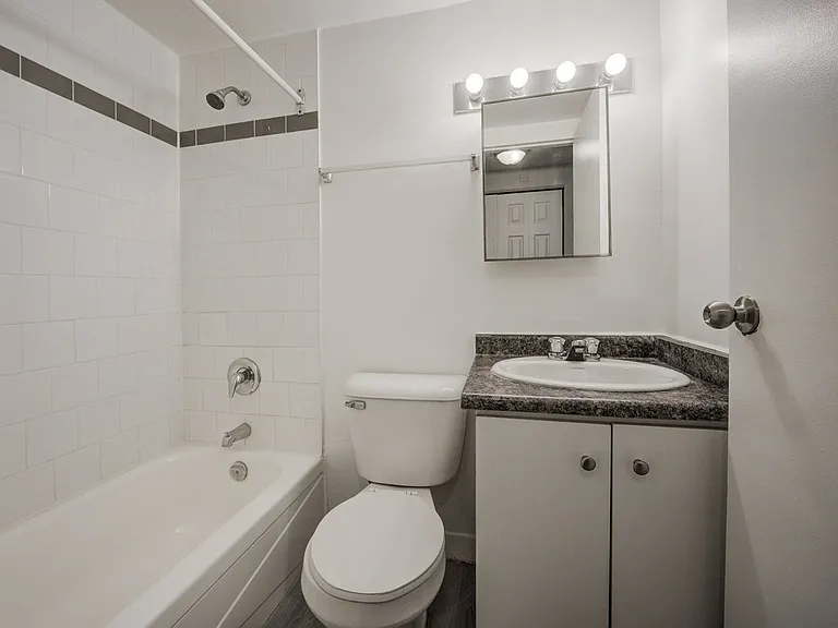 12 Proctor Blvd — Photo 14