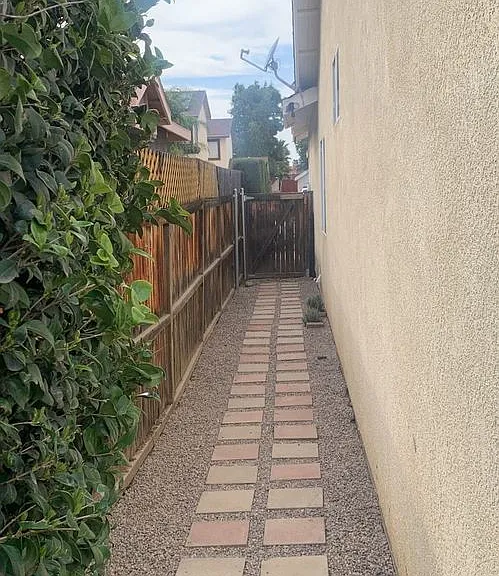 1424 Rabbit Peak Way — Photo 12