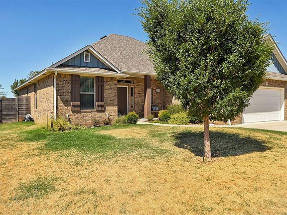 3rd image of 2209 Chadwick Dr