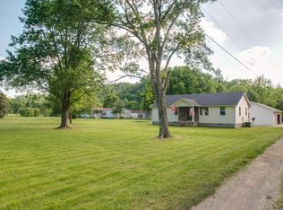 1760 Sams Creek Rd, Ashland City, TN 37015