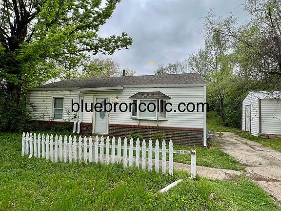 2nd image of 2618 N 64th Ter
