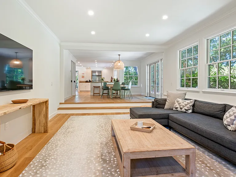 970 Rachael Rd — Photo 24