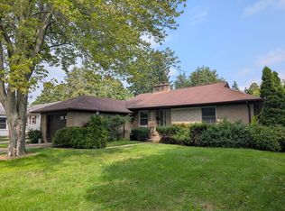 2456 College Ave NE, Grand Rapids, MI 49505