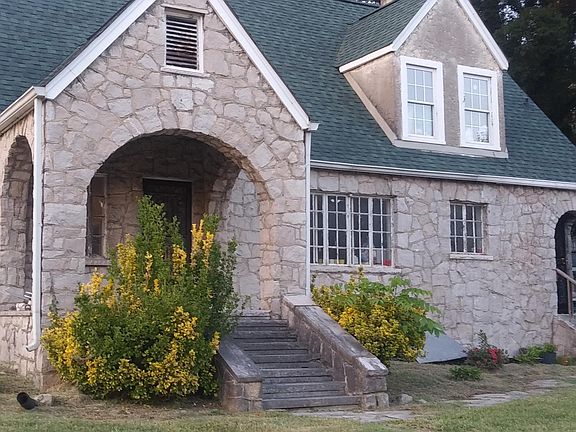 5th image of 200 N Chilhowee Dr