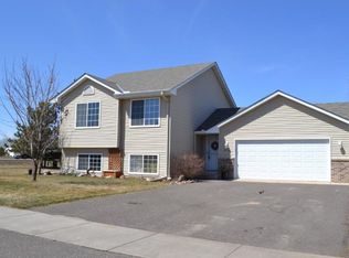 7316 382nd St, North Branch, MN 55056