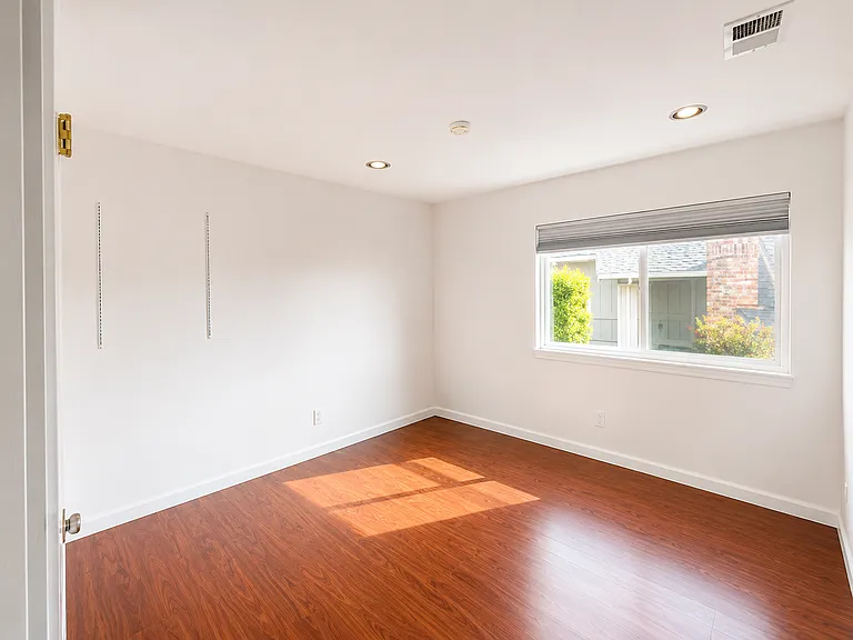 3650 Annandale Ct — Photo 13