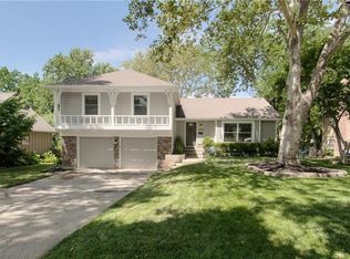 9220 Beverly St, Overland Park, KS 66207