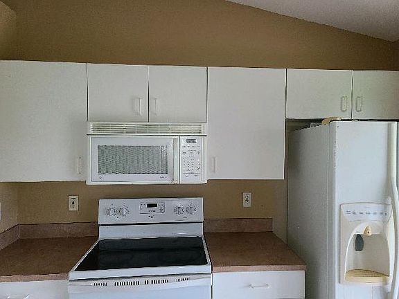 2nd image of 829 Nyasa Ave
