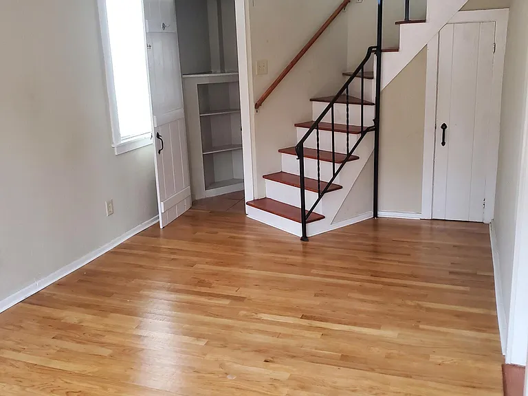 922 Tourtellot Hill Rd — Photo 7