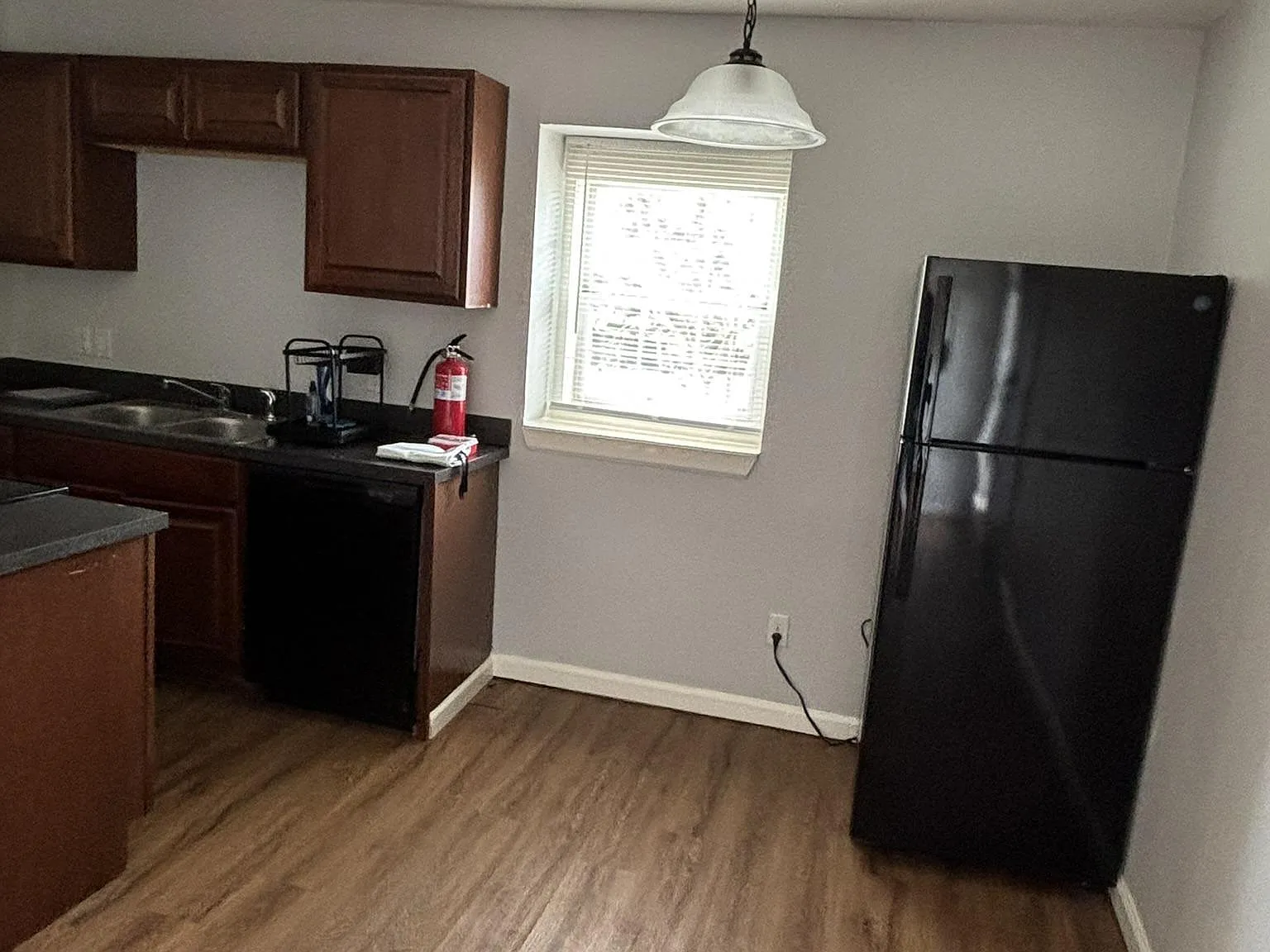 2 bed, 1.0 bath, 680 sqft, $750 — Photo 2