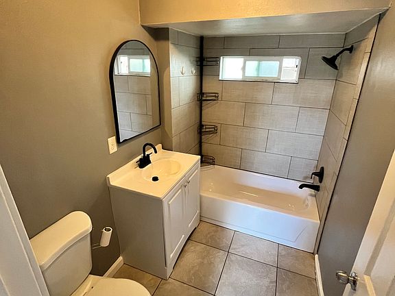 4th image of 204 1/2 E 10th St