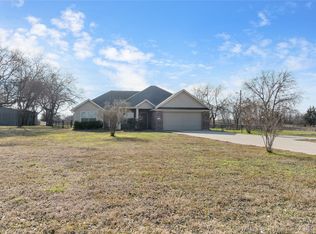 2103 Rodeo Rd, Durant, OK 74701