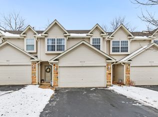 8053 Sierra Woods Ln, Carpentersville, IL