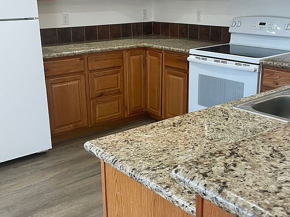 4th image of 1330 Shaker Pl #B