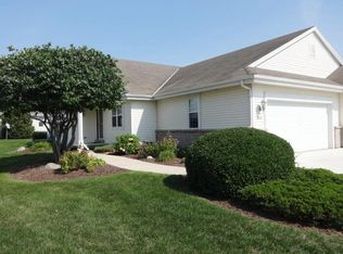 621 Ravenwood Ct #A, Waterford, WI 53185