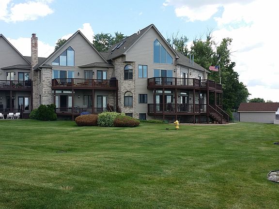 5th image of 50709 Harbourview Dr
