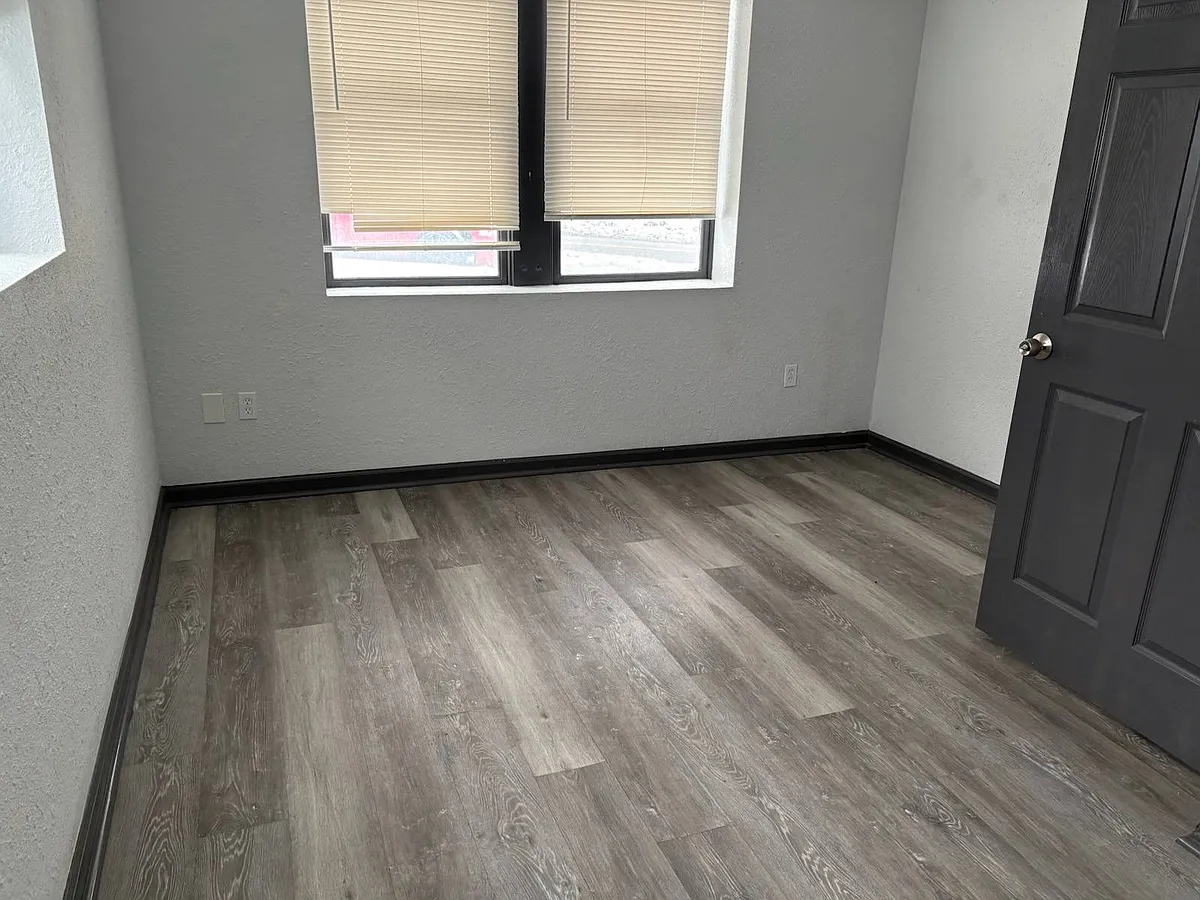 Building Photo - 2940 Woolworth Ave #1