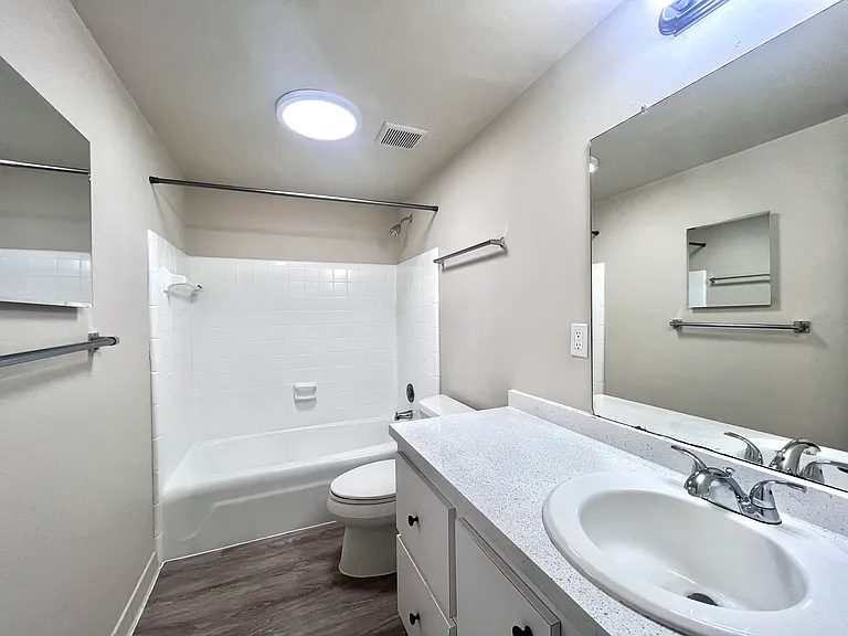 5701 21st Ave N #107 — Photo 5