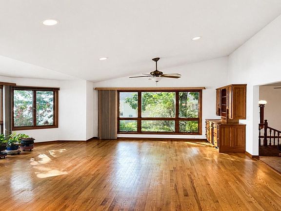 4th image of W9863 Dunn ROAD