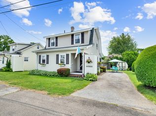 7 Meriden Ave, Westbrook, CT 06498
