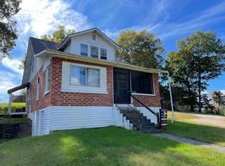 14 Temple St, Andrews, NC 28901