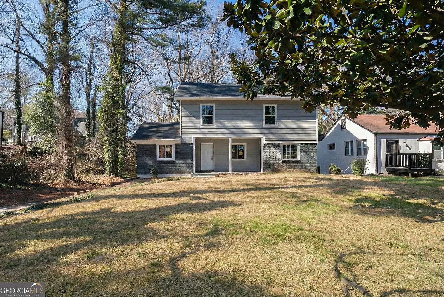 1471 Centra Villa Dr SW photo 1