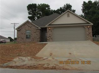 3275 Chelsey Ln, Springdale, AR 72764