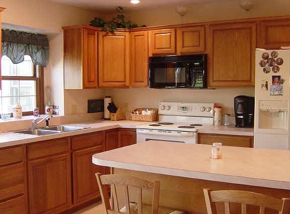 5th image of 1107 Summerway Ct