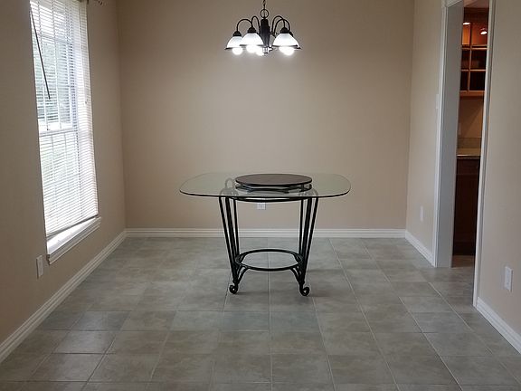 5th image of 11019 Sageheather Dr