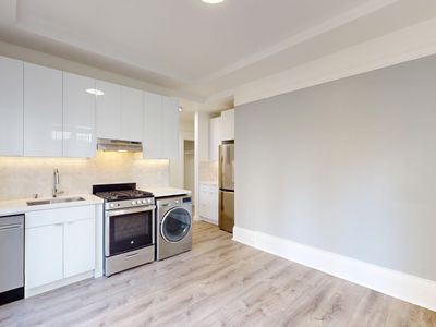 626 Powell St #203 - Image 5