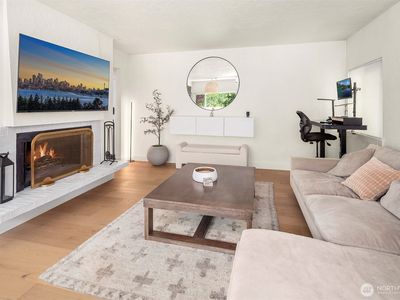 5801 Phinney Avenue N #103, Seattle, WA, 98103