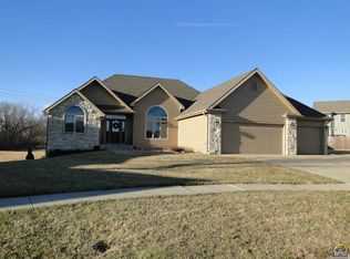 8014 SW 28th Ct, Topeka, KS 66614