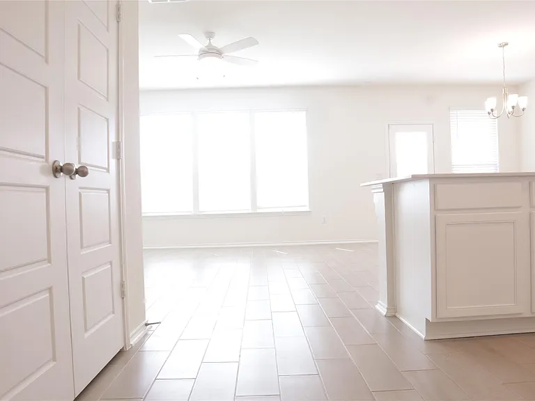 8111 Marigny Way — Photo 23