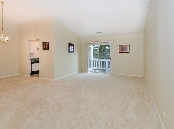 2nd image of 1525 Thornfield Ln APT 6