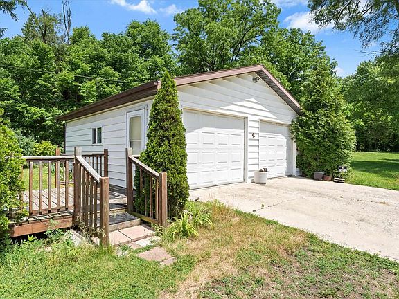 3rd image of 24165 County Road 45