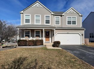 2711 Eastview Dr, Joliet, IL 60432