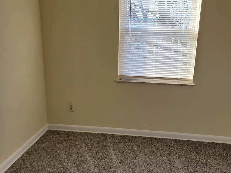 3292 Sullivant Ave — Photo 3