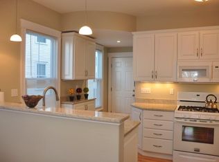 222 Eastern Promenade APT 3, Portland, ME 04101