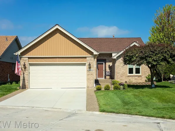 41667 Westbury Ln, Clinton Township, MI 48038