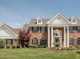 332 Pine Bend Dr, Chesterfield, MO