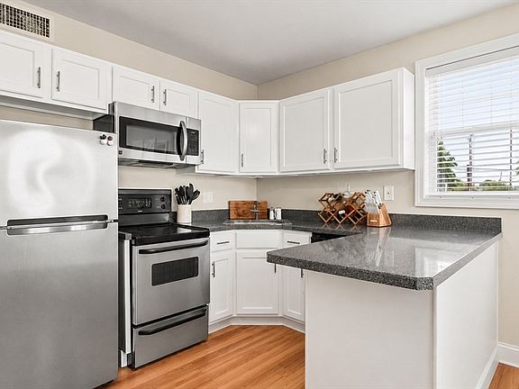 2nd image of 10 Malta St APT 1