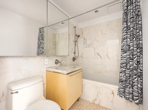 200 Chambers Street image 12 of 21